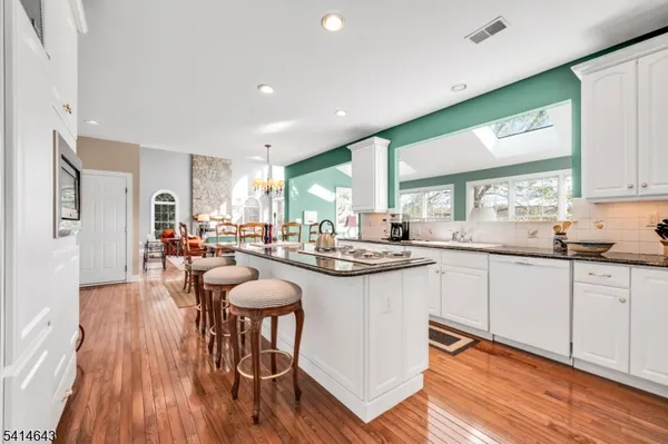 $1,100,000 | 24 Vista Drive, Flanders, NJ 07836