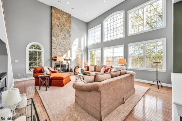 $1,100,000 | 24 Vista Drive, Flanders, NJ 07836