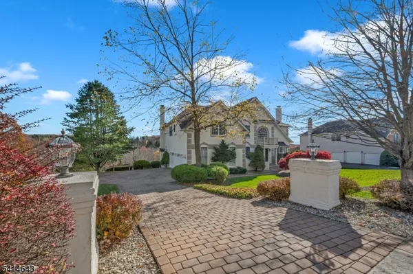 $1,100,000 | 24 Vista Drive, Flanders, NJ 07836