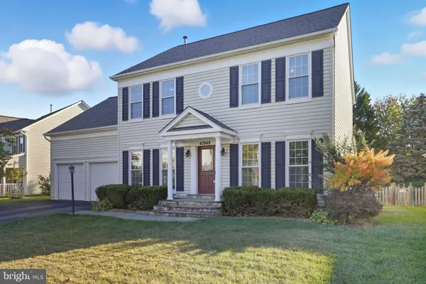 $935,000 | 43949 Bruceton Mills Circle, Ashburn, VA 20147