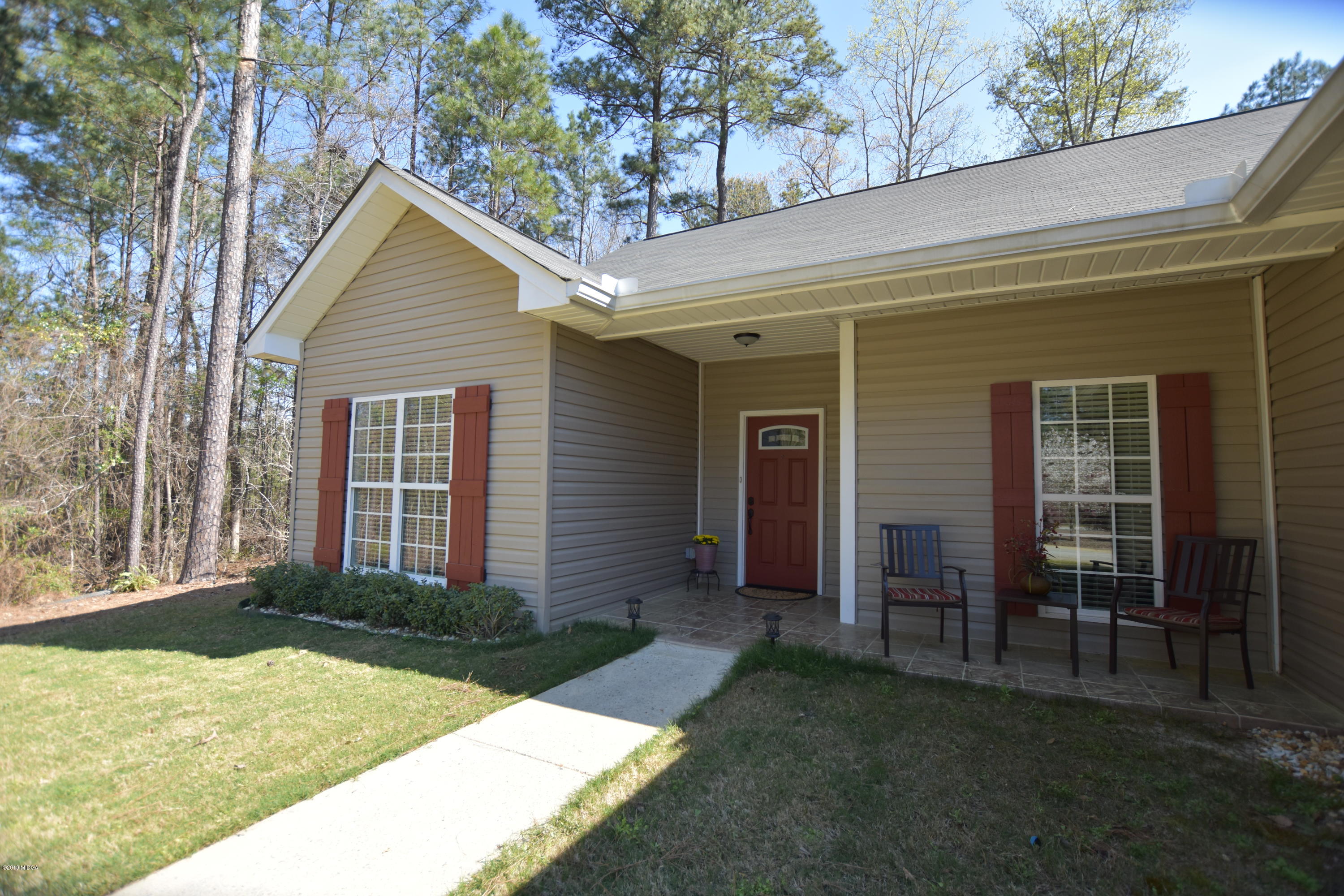 262 Ridge Point Way Macon, GA 31220 - Photo 3 of 27 a view of a house with backyard