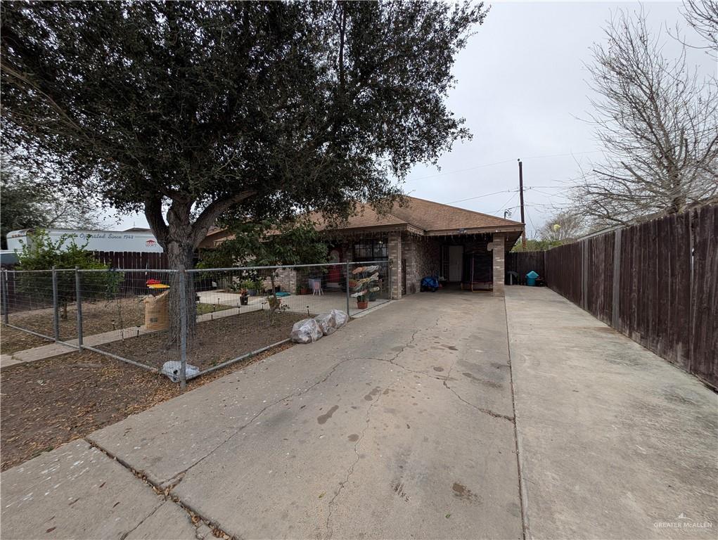2741 Judith Avenue McAllen, TX 78503 - Photo 3 of 6