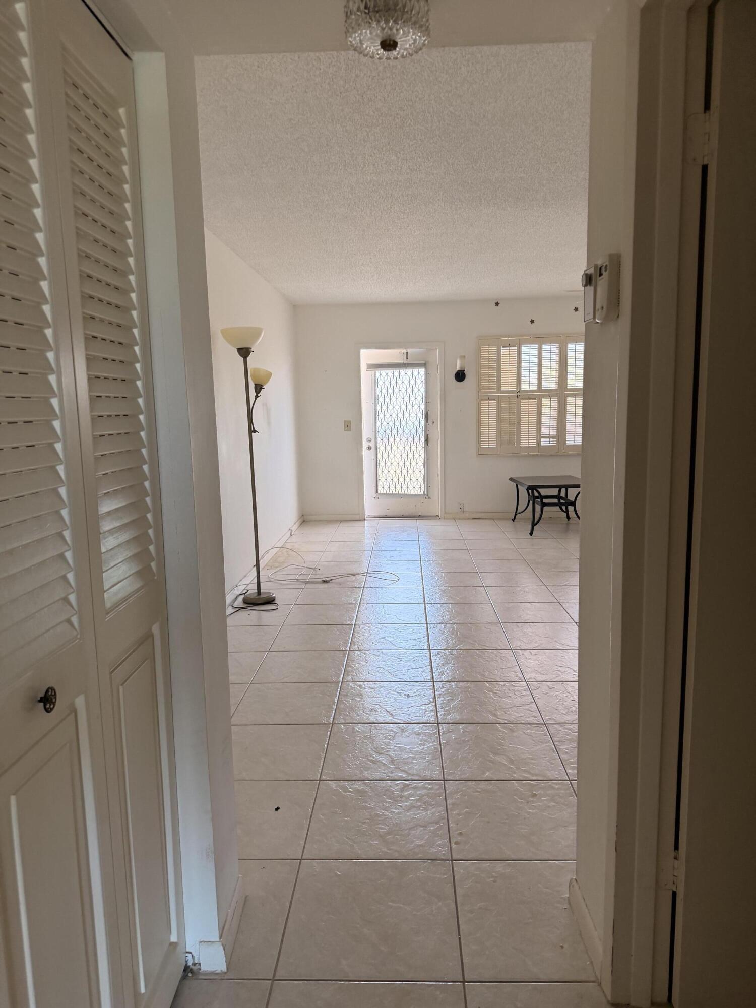 4074 Cornwall East Boca Raton, FL 33434 - Photo 3 of 8 IMG_2872