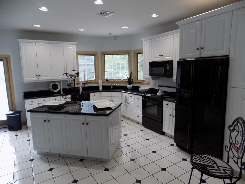 676 State Road Westport, MA 02790 - Photo 7 of 42 Gallery Image 7
