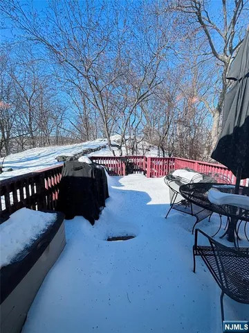 $699,900 | 81 Lakeshore Drive, Prospect Park, NJ 07508