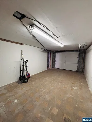 $699,900 | 81 Lakeshore Drive, Prospect Park, NJ 07508