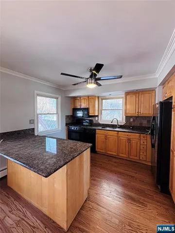 $699,900 | 81 Lakeshore Drive, Prospect Park, NJ 07508