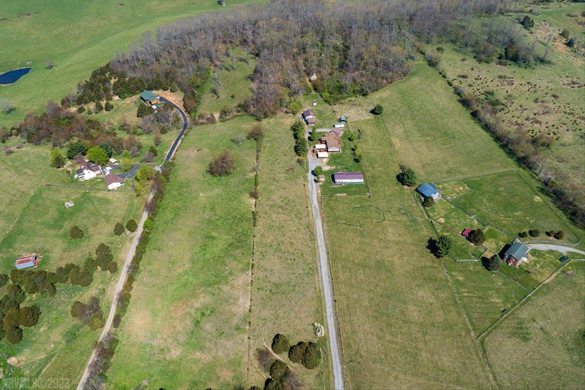 3958 Stanley Road Christiansburg, VA 24073 - Photo 59 of 67 Gallery Image 59