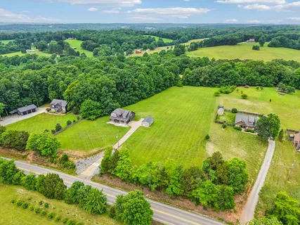 $585,000 | 5676 State Highway 48, Cumberland Furnace, TN 37051