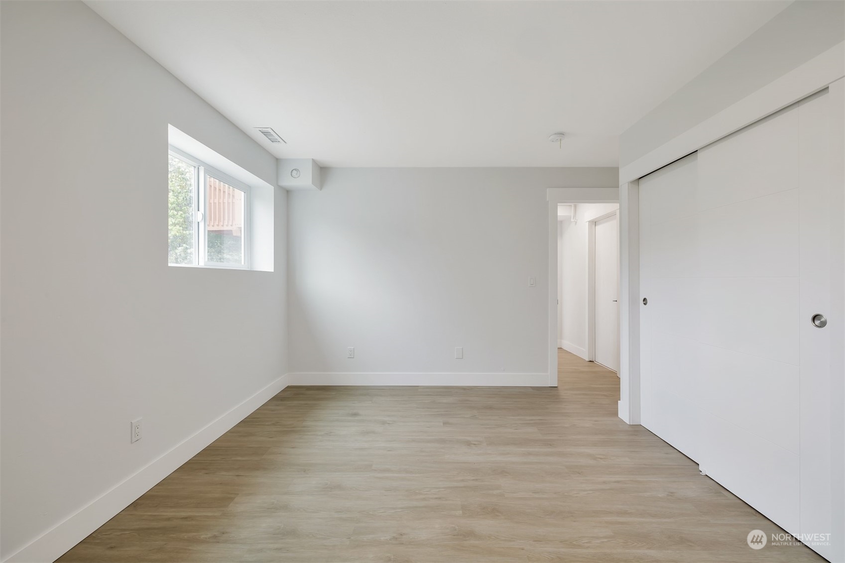 12912 Southeast 185th Street Renton, WA 98058 - Photo 10 of 23 Gallery Image 10