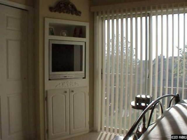 2270 Silver Ridge Drive Reno, NV 89509 - Photo 5 of 9 Photo 5