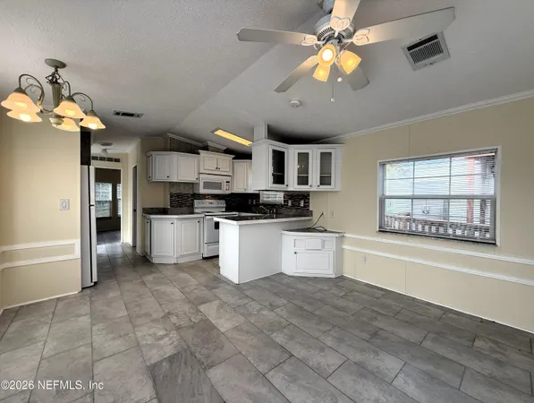 $1,250 | 4825 A1A South, Unit 38, St. Augustine, FL 32080