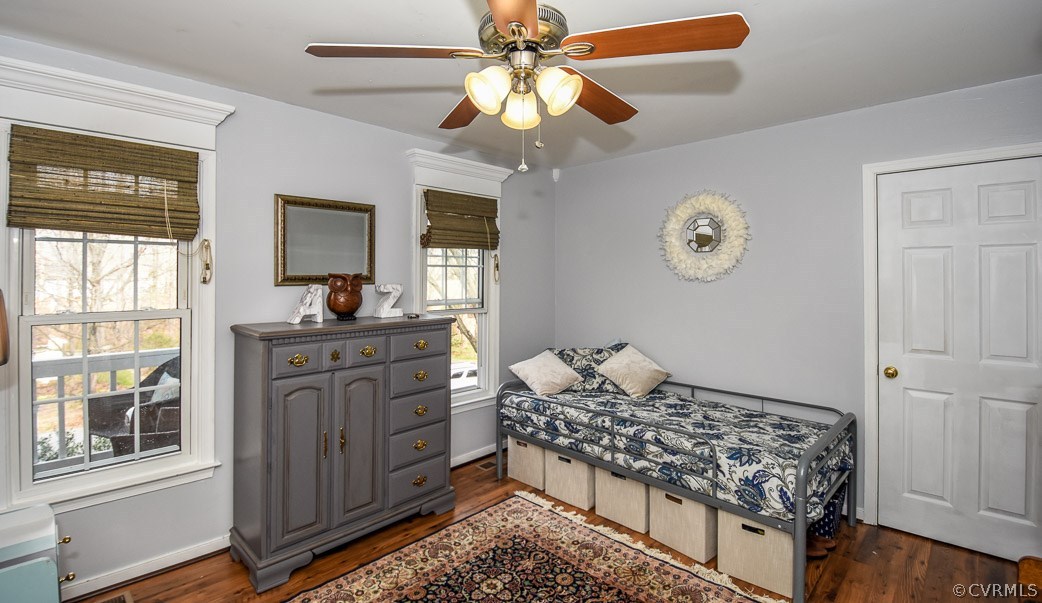2612 Colgrave Road Midlothian, VA 23112 - Photo 28 of 33 a bedroom with a bed and a window