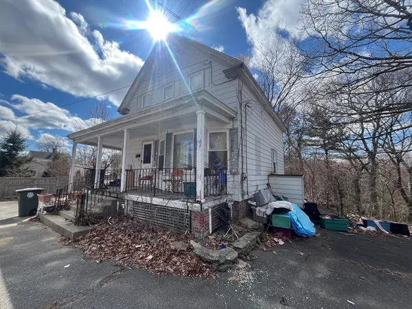 $225,000 | 3 Regan Place, Leominster, MA 01453