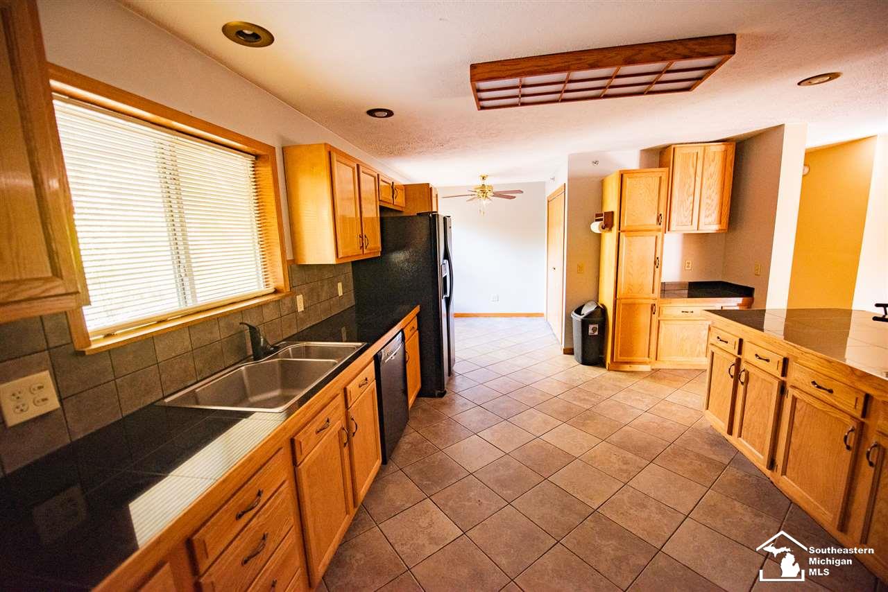 19729 Gudith Road Trenton, MI 48183 - Photo 12 of 44 Gallery Image 12