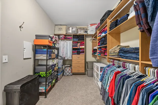 $599,900 | 4929 Forest Avenue, Unit 2E, Downers Grove, IL 60515