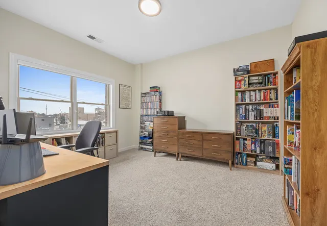 $599,900 | 4929 Forest Avenue, Unit 2E, Downers Grove, IL 60515