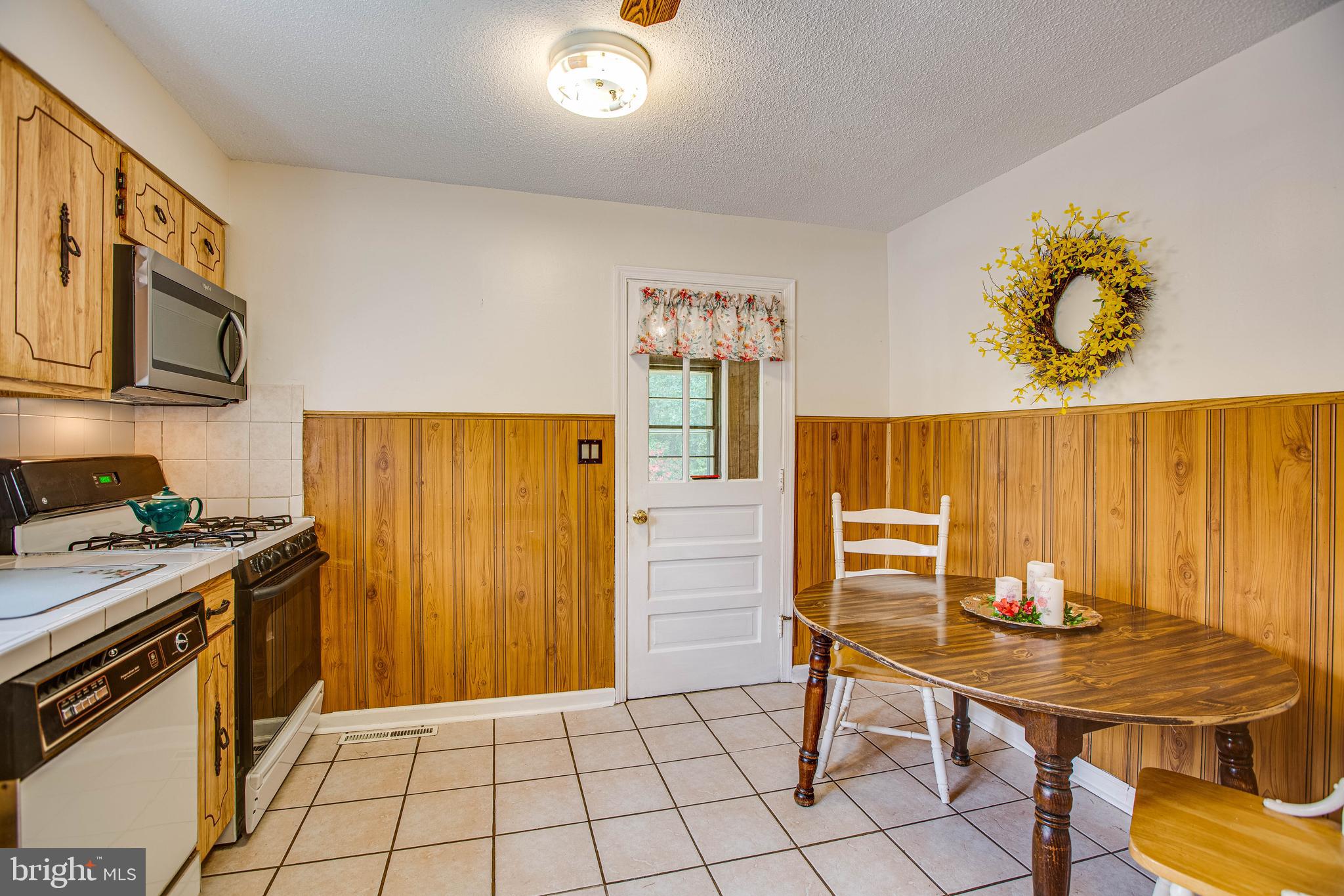 4041 C Street Triangle, VA 22172 - Photo 16 of 25 Gallery Image 16
