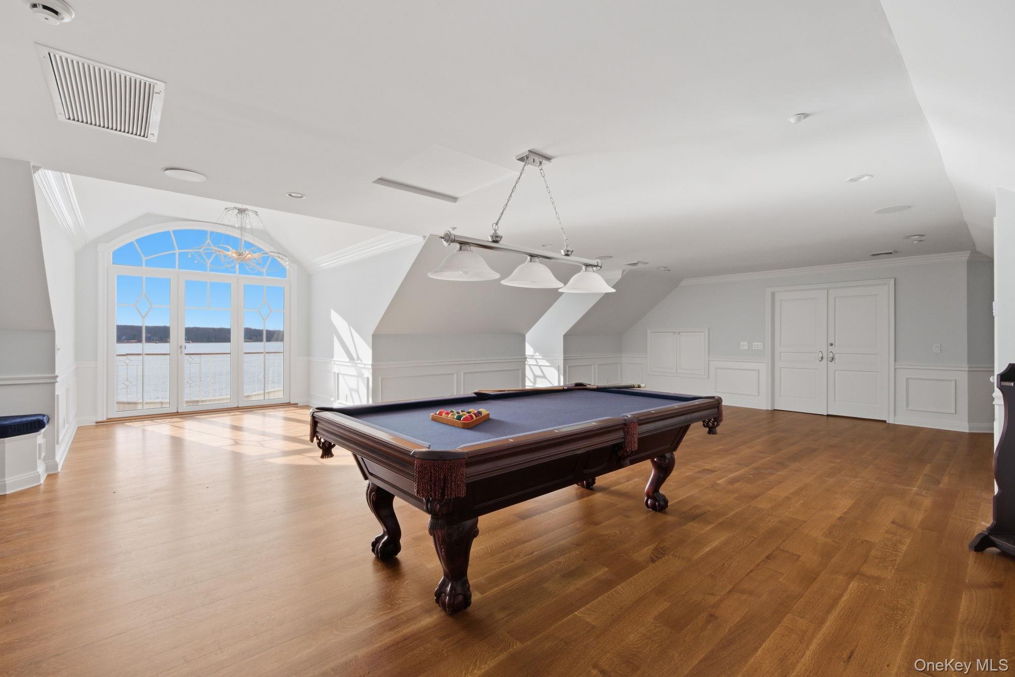 29 Gaul Road South East Setauket, NY 11733 - Photo 22 of 39
