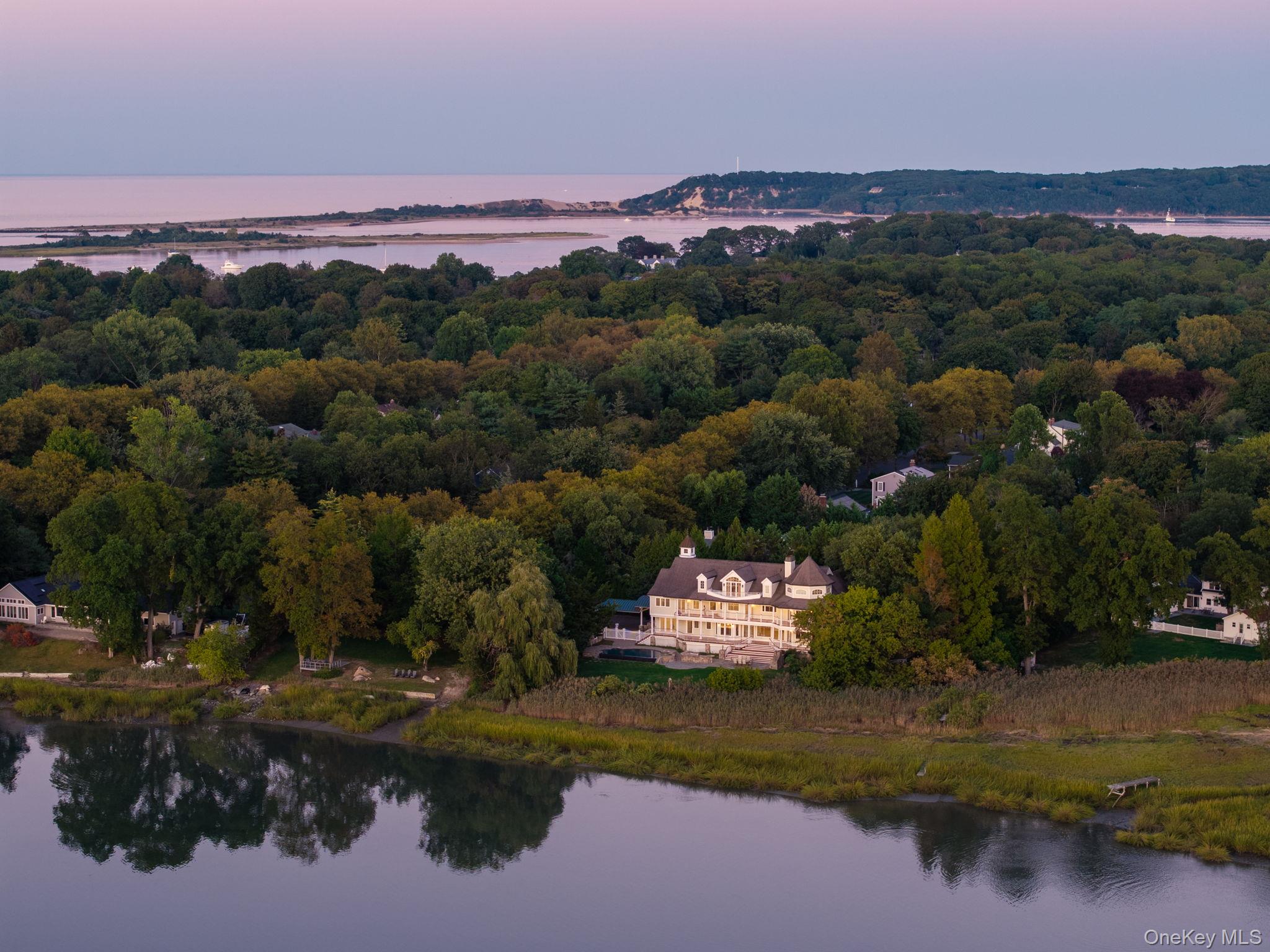 29 Gaul Road South East Setauket, NY 11733 - Photo 37 of 39