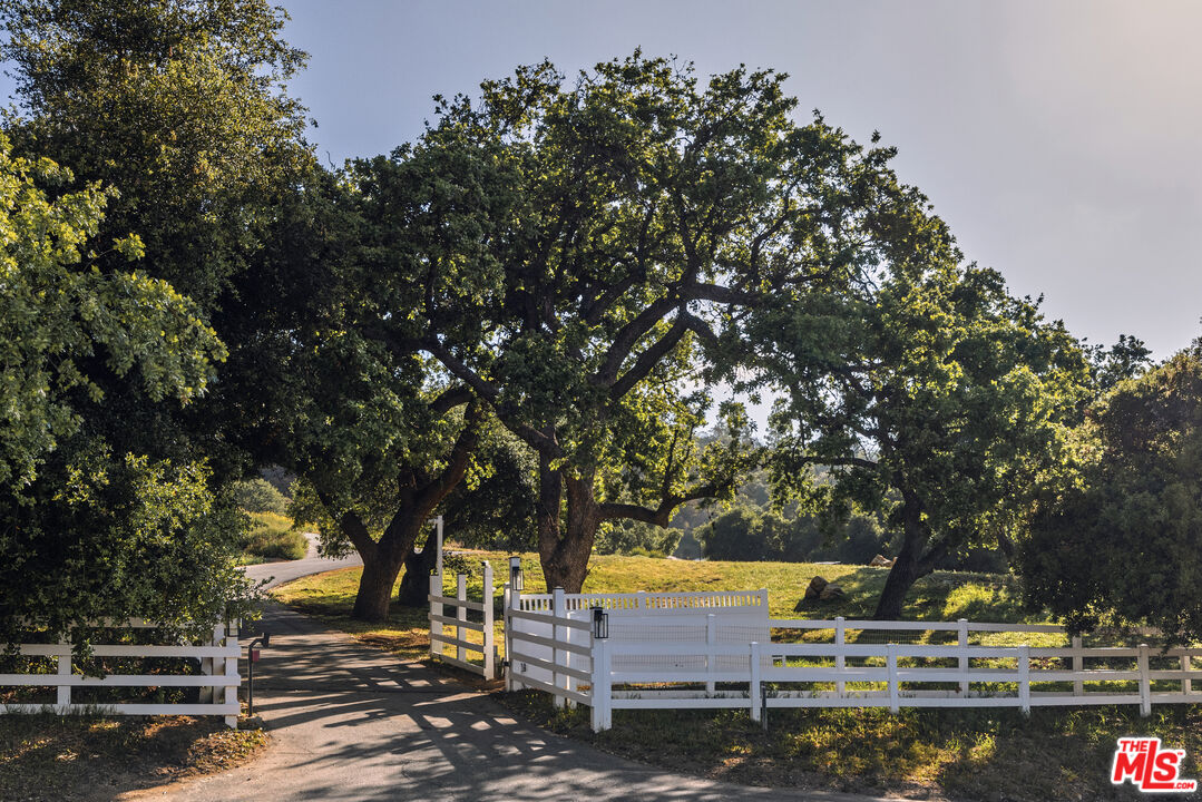 1697 West Potrero Road Westlake Village, CA 91361 - Photo 3 of 67