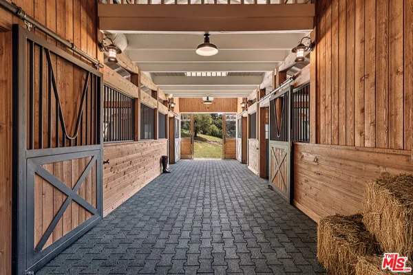 $14,995,000 | 1697 West Potrero Road, Westlake Village, CA 91361