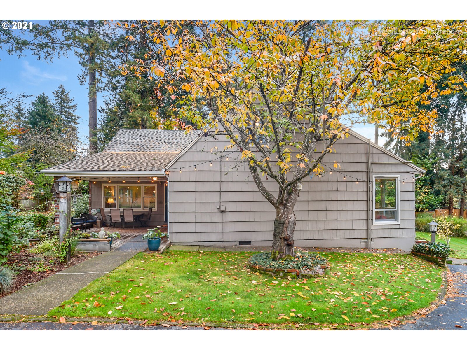 6810 Childs Road Lake Oswego, OR 97035 - Photo 3 of 32 Gallery Image 3