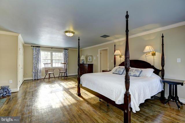 6205 Long Meadow Road McLean, VA 22101 - Photo 13 of 30 Bedroom (Master)