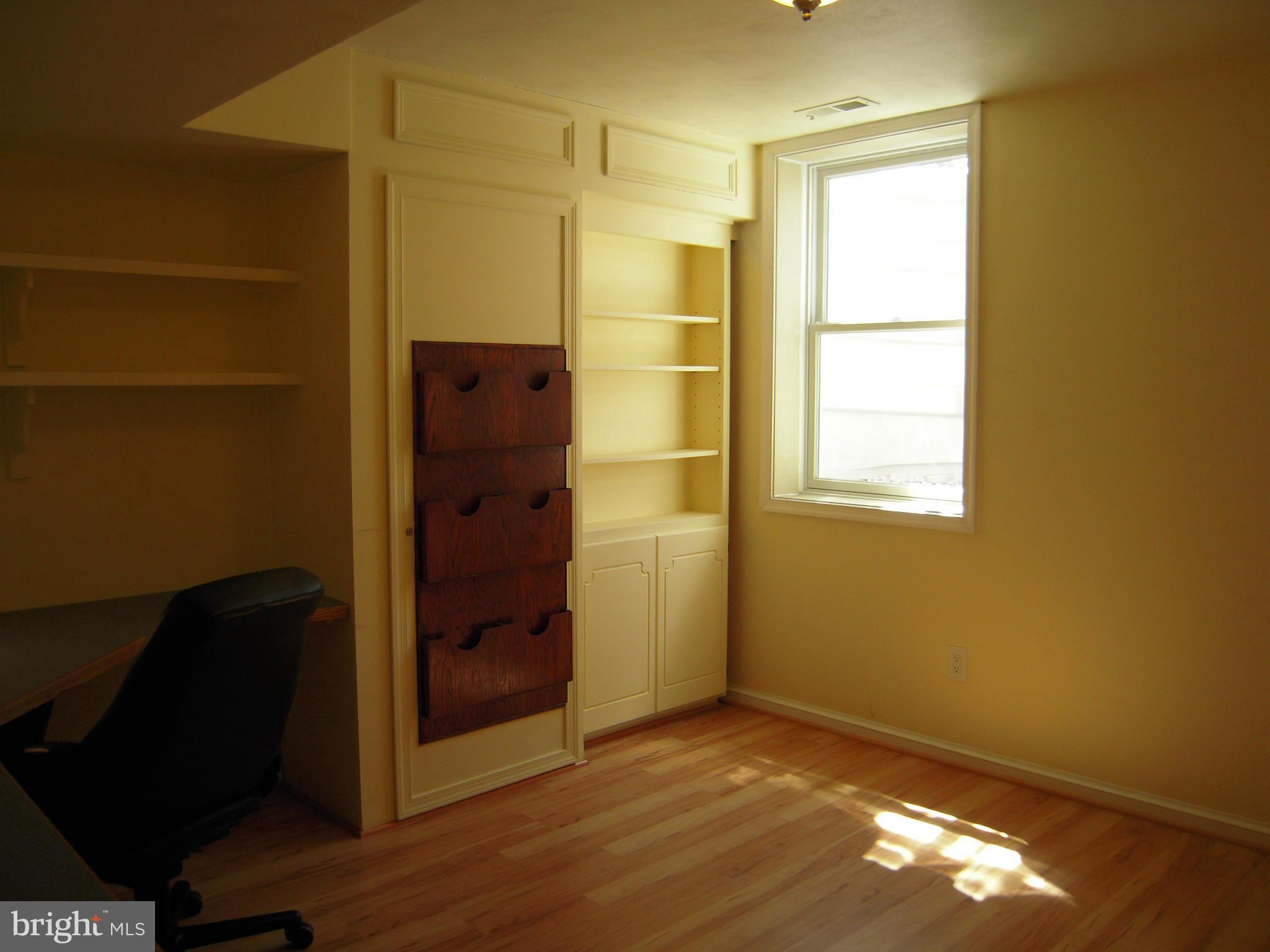 6205 Long Meadow Road McLean, VA 22101 - Photo 27 of 30 Bedroom 4 Lower Lvl