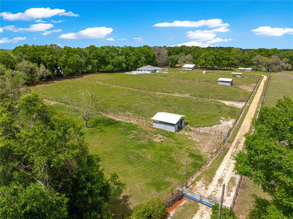 4495 Southeast 150th Street Summerfield, FL 34491 - Photo 4 of 76