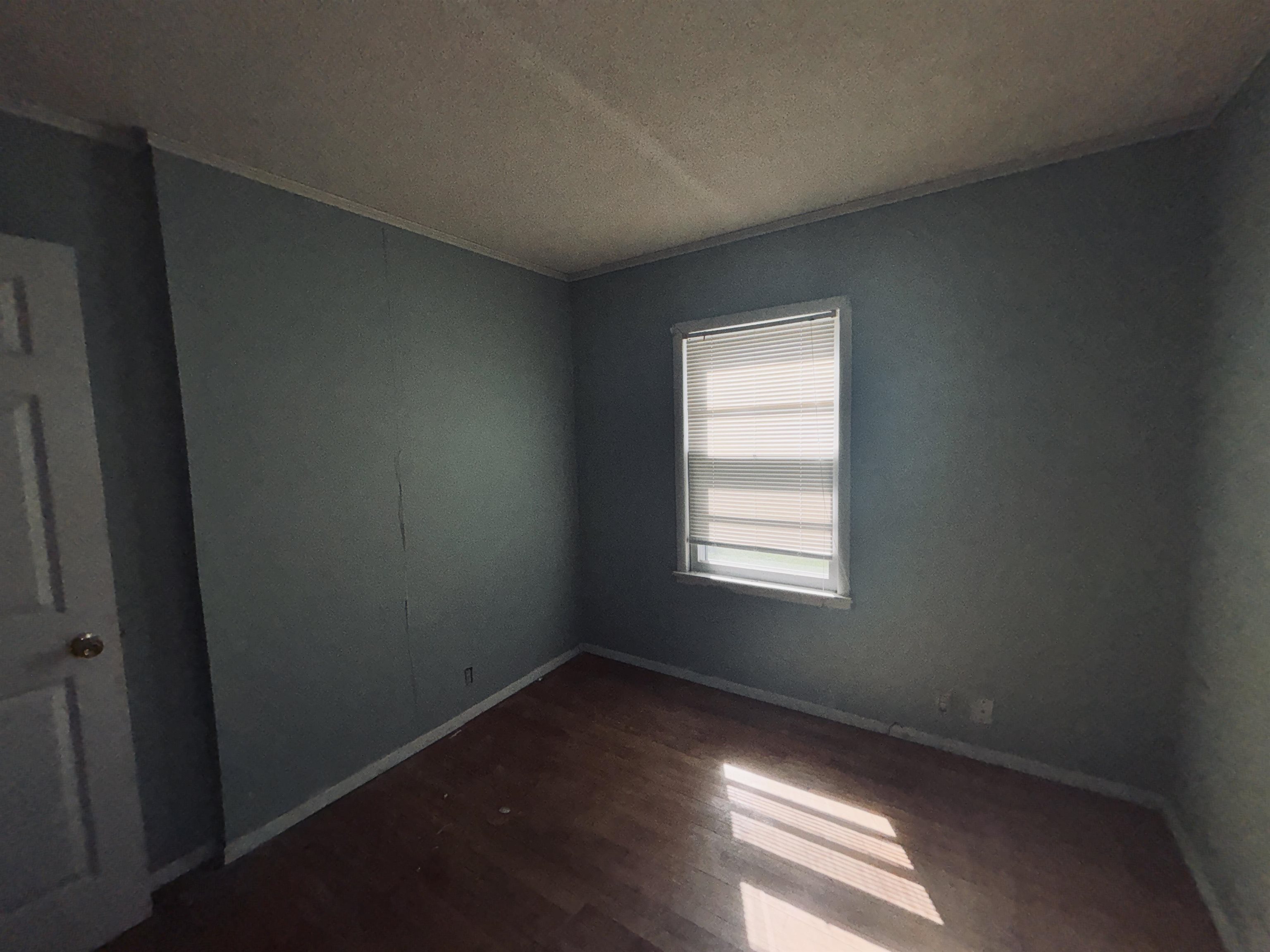 1331 West Logan Street Freeport, IL 61032 - Photo 30 of 30 a view of an empty room and window