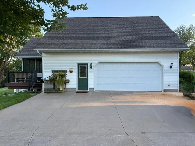 $425,000 | 420 East Front Street, Bloomington, WI 53804