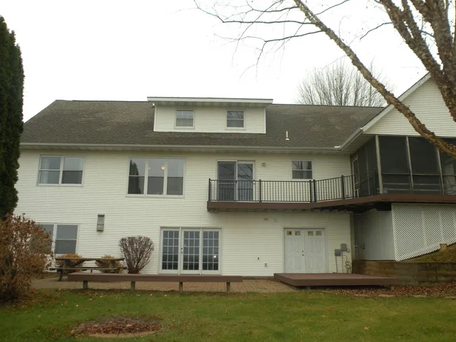 $425,000 | 420 East Front Street, Bloomington, WI 53804