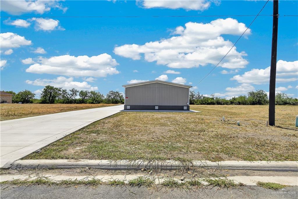 36065 Ranch Park Road San Benito, TX 78586 - Photo 3 of 24