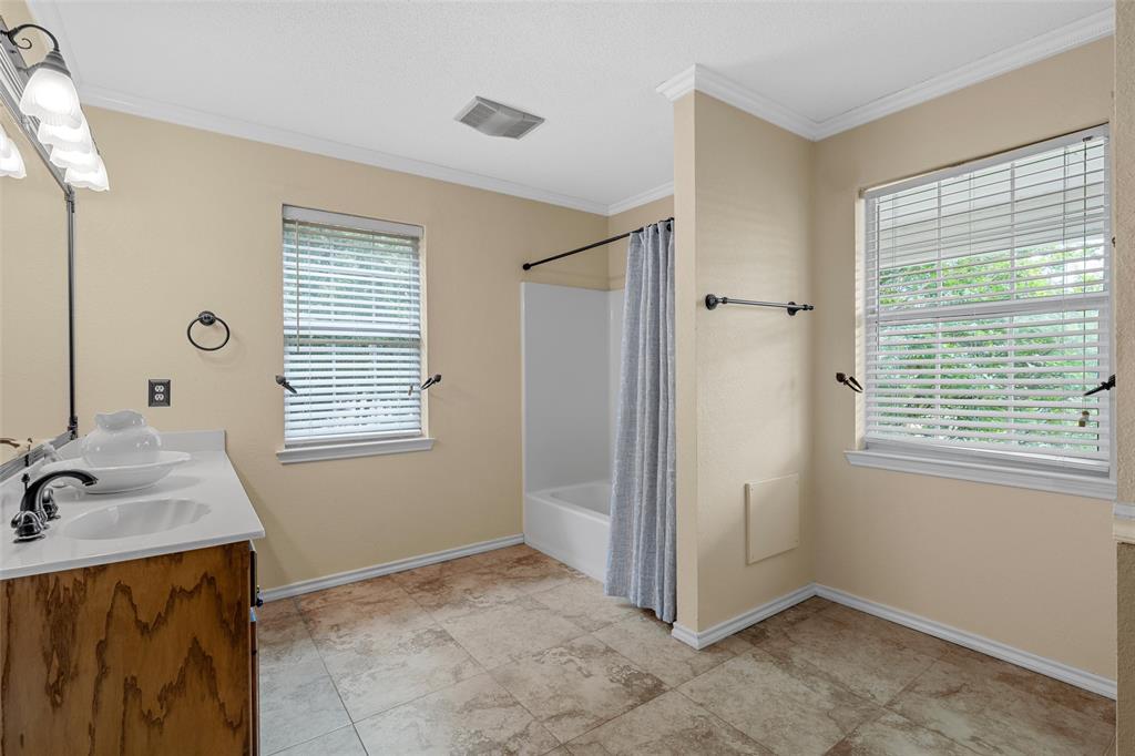743 Stillwater Road Waco, TX 76708 - Photo 25 of 40 a view of an empty room with a window