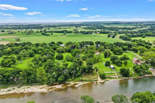 $995,000 | 743 Stillwater Road, Waco, TX 76708