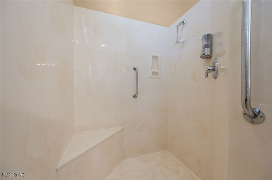 1214 Country Club Drive Laughlin, NV 89029 - Photo 30 of 54