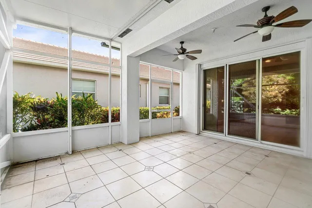 $695,000 | 473 Cottagewood Lane, Royal Palm Beach, FL 33411