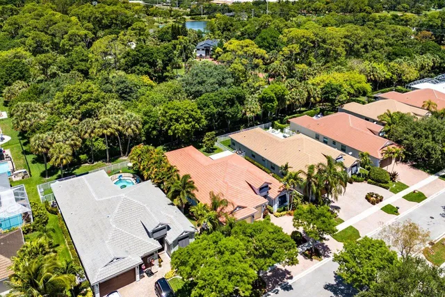 $695,000 | 473 Cottagewood Lane, Royal Palm Beach, FL 33411
