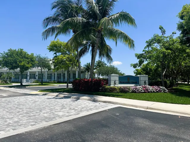 $695,000 | 473 Cottagewood Lane, Royal Palm Beach, FL 33411