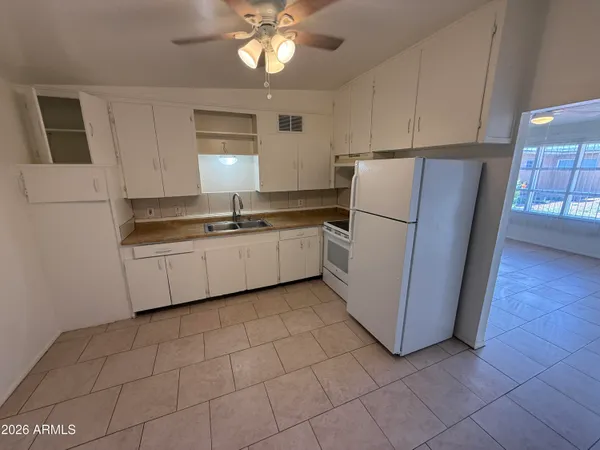 $1,295 | 3839 West Hazelwood Street, Unit 5, Phoenix, AZ 85019