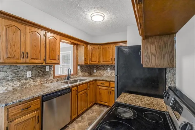 $265,000 | 16409 East 31st Street South, Independence, MO 64055