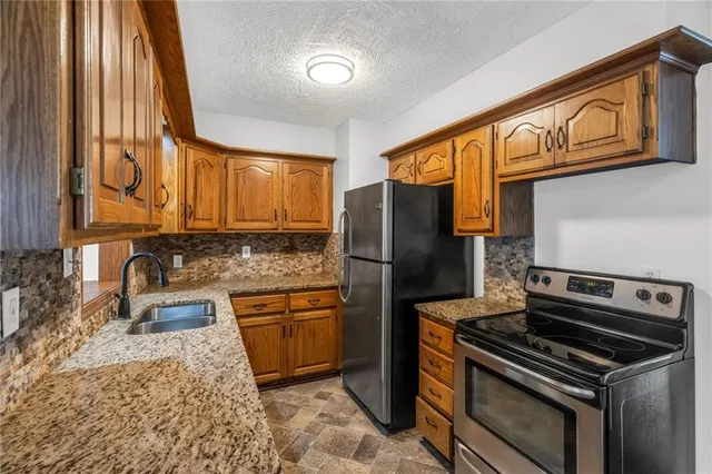 $265,000 | 16409 East 31st Street South, Independence, MO 64055