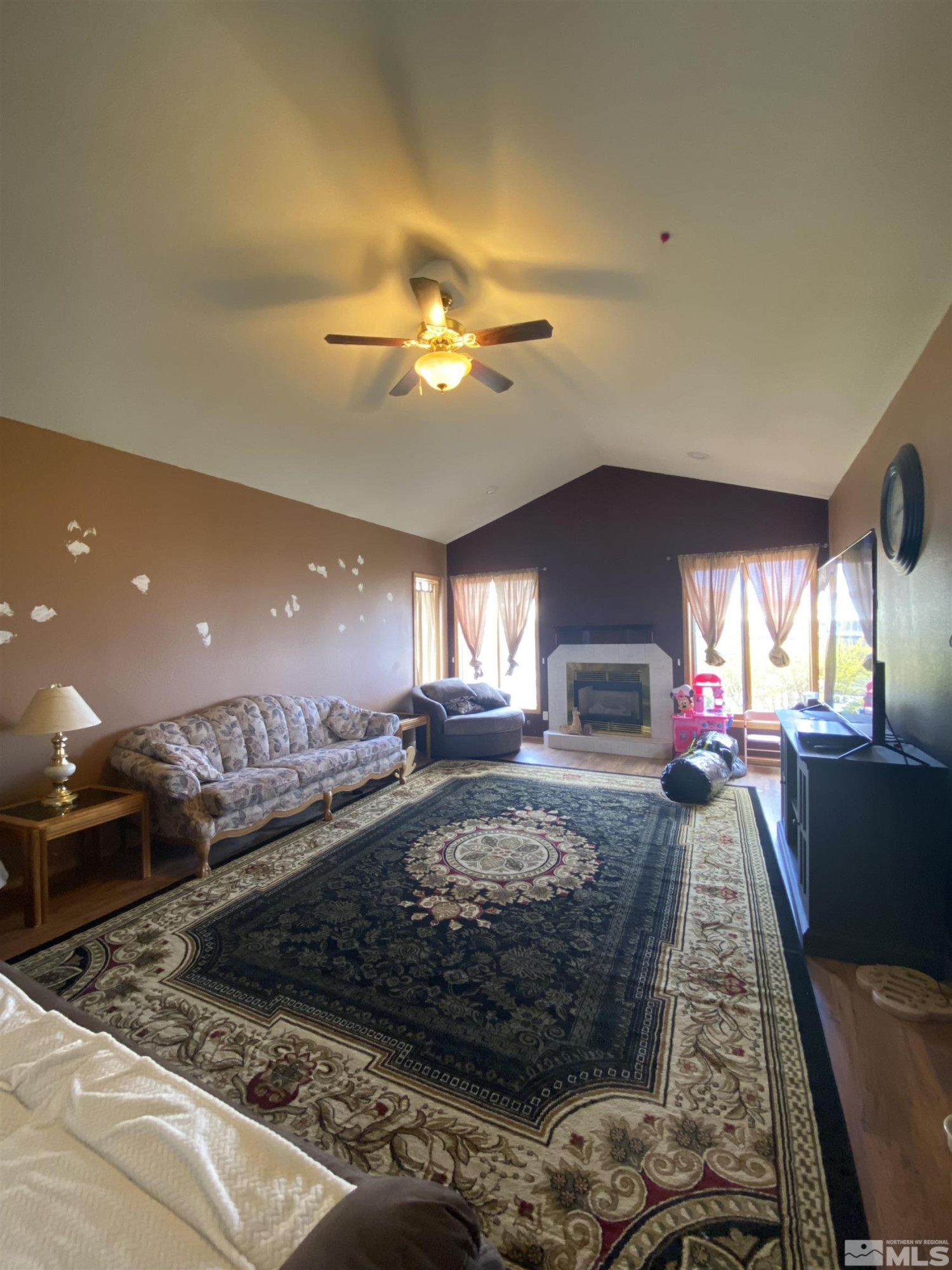 686 Castle Way Winnemucca, NV 89445 - Photo 2 of 29 Photo 2