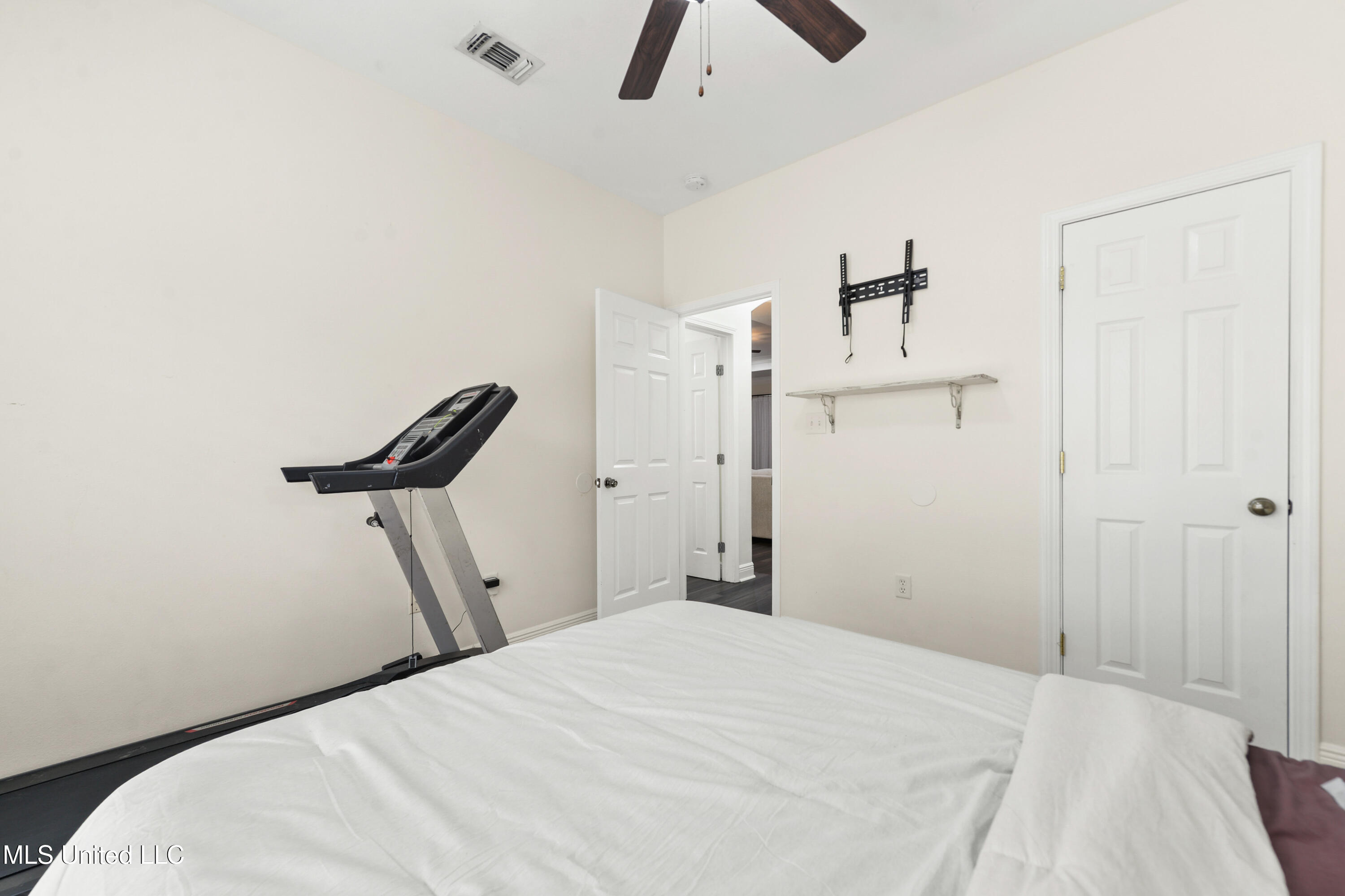 3092 Highway 26 Wiggins, MS 39577 - Photo 16 of 31 016