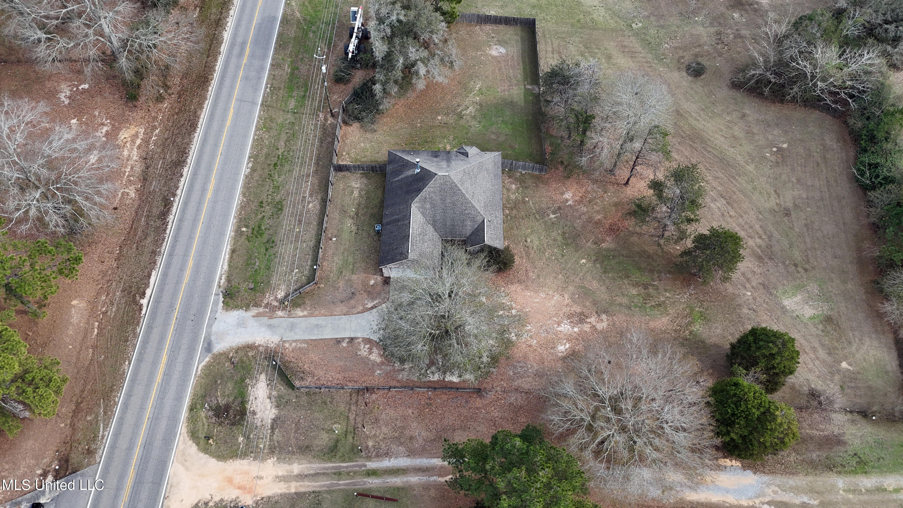 3092 Highway 26 Wiggins, MS 39577 - Photo 23 of 31 023