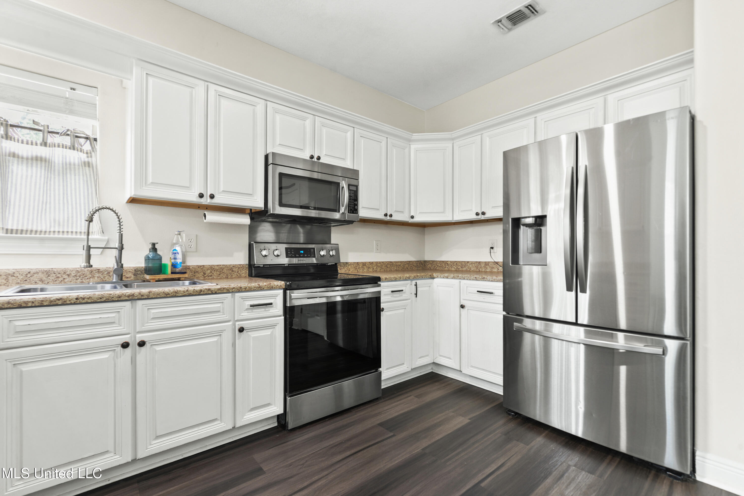 3092 Highway 26 Wiggins, MS 39577 - Photo 9 of 31 009