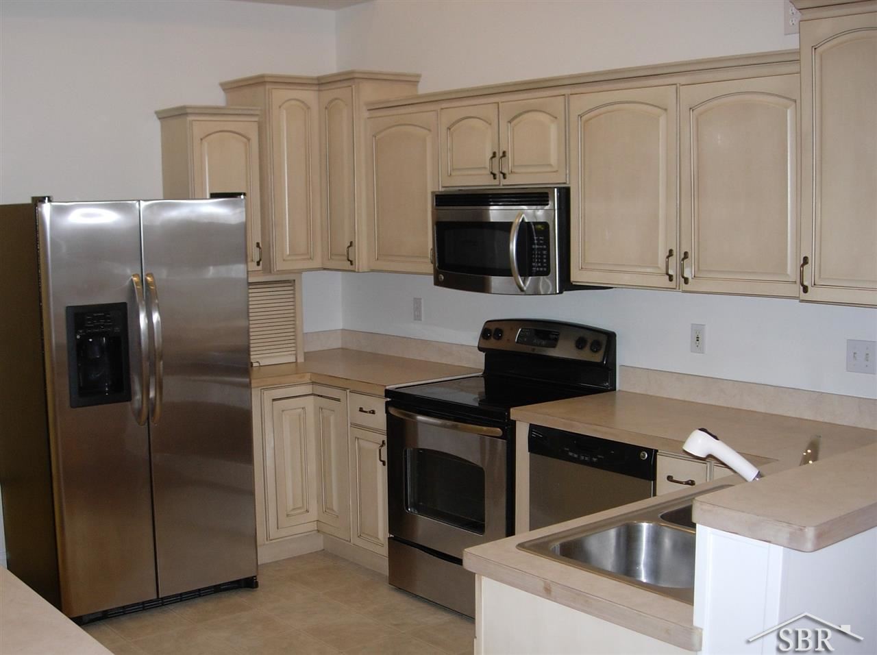 8430 Midland Road Freeland, MI 48623 - Photo 8 of 21 31192278-7.JPG