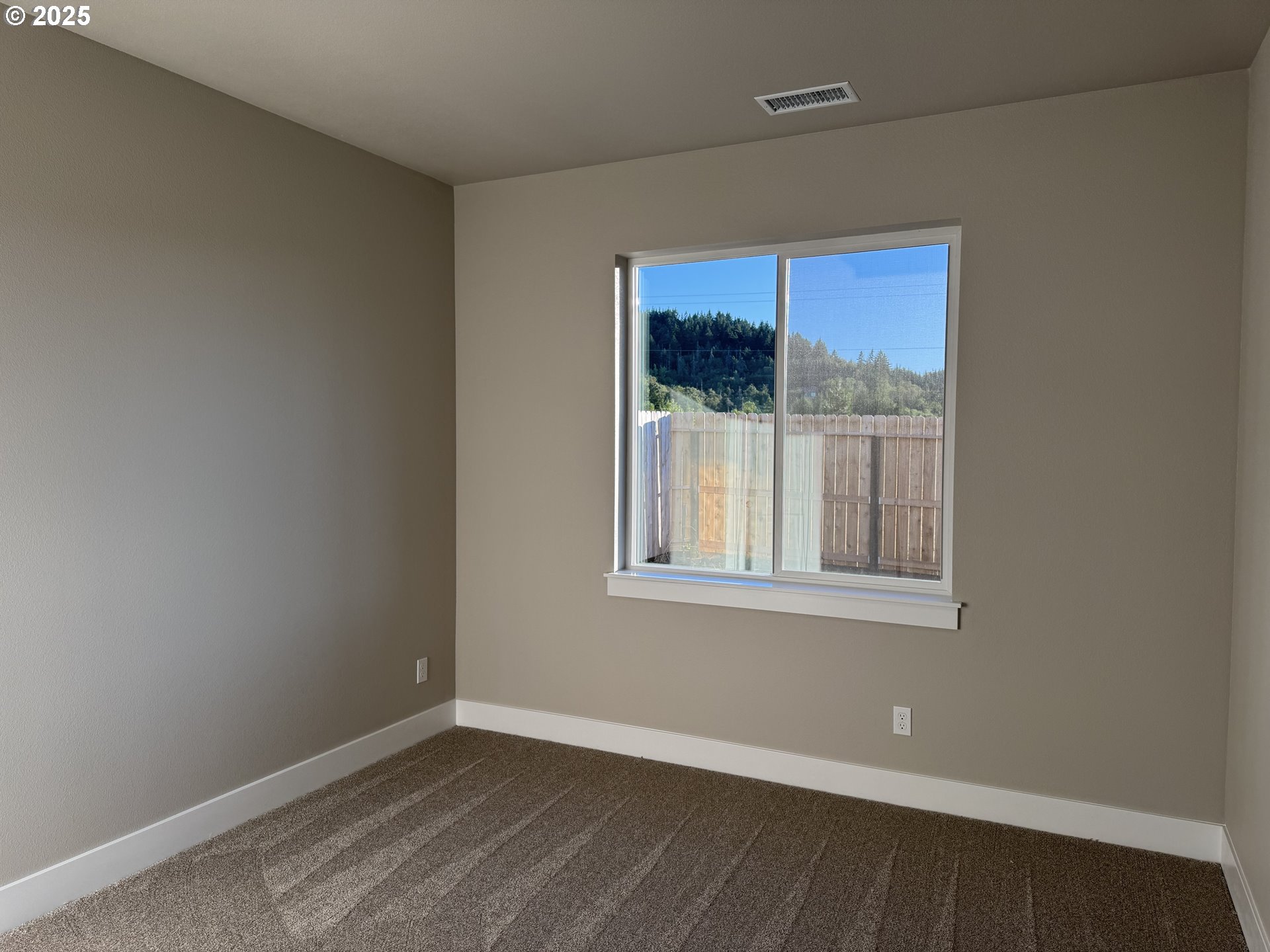 149 Coles Valley Street Sutherlin, OR 97479 - Photo 20 of 28