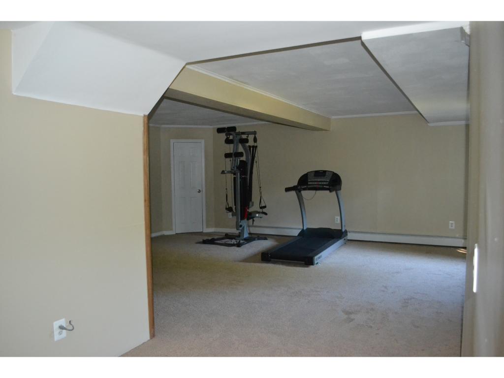 366 Bodwell Road Manchester, NH 03109 - Photo 20 of 30
